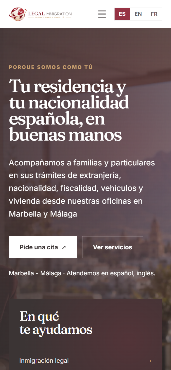 De website van Legal Immigration op een telefoon